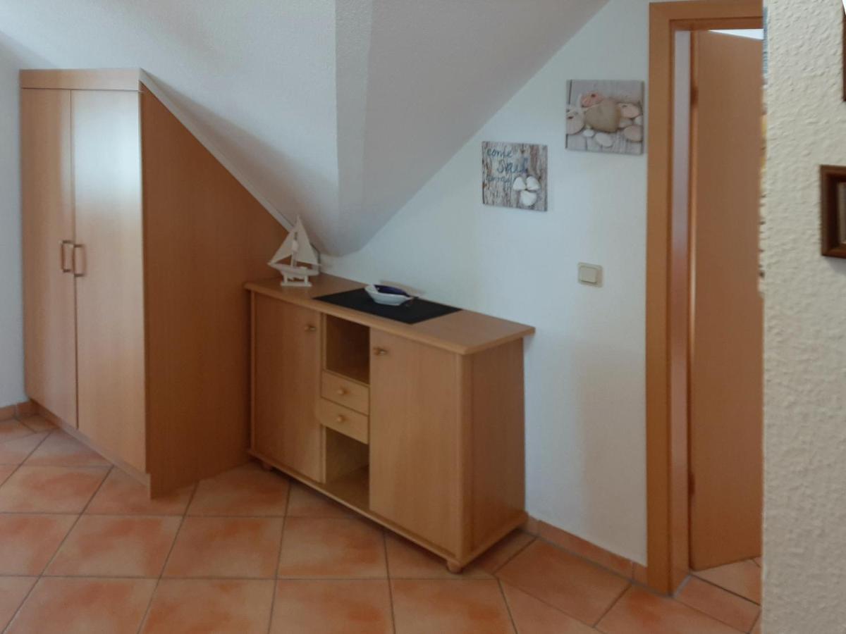Traumblick Und Komfort - Lichtdurchflutete 85 Qm Wohnung Nahe Suedstrand Goehren Inklusive Schwimmbad Und Sauna Im Ahoi Sellin Exterior foto