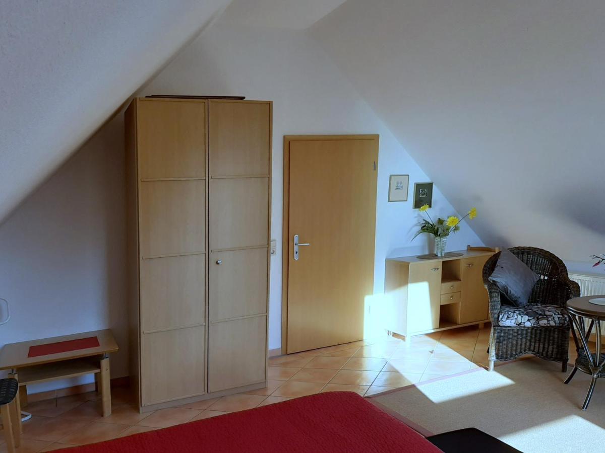 Traumblick Und Komfort - Lichtdurchflutete 85 Qm Wohnung Nahe Suedstrand Goehren Inklusive Schwimmbad Und Sauna Im Ahoi Sellin Exterior foto