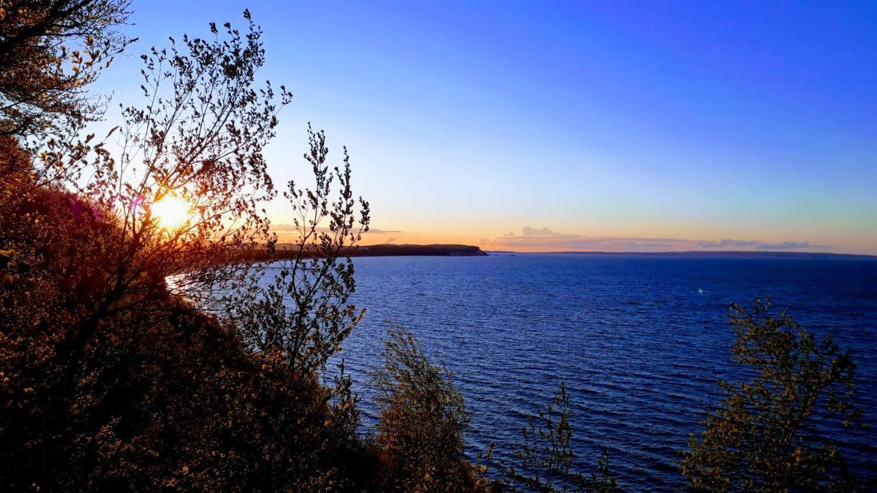 Traumblick Und Komfort - Lichtdurchflutete 85 Qm Wohnung Nahe Suedstrand Goehren Inklusive Schwimmbad Und Sauna Im Ahoi Sellin Exterior foto