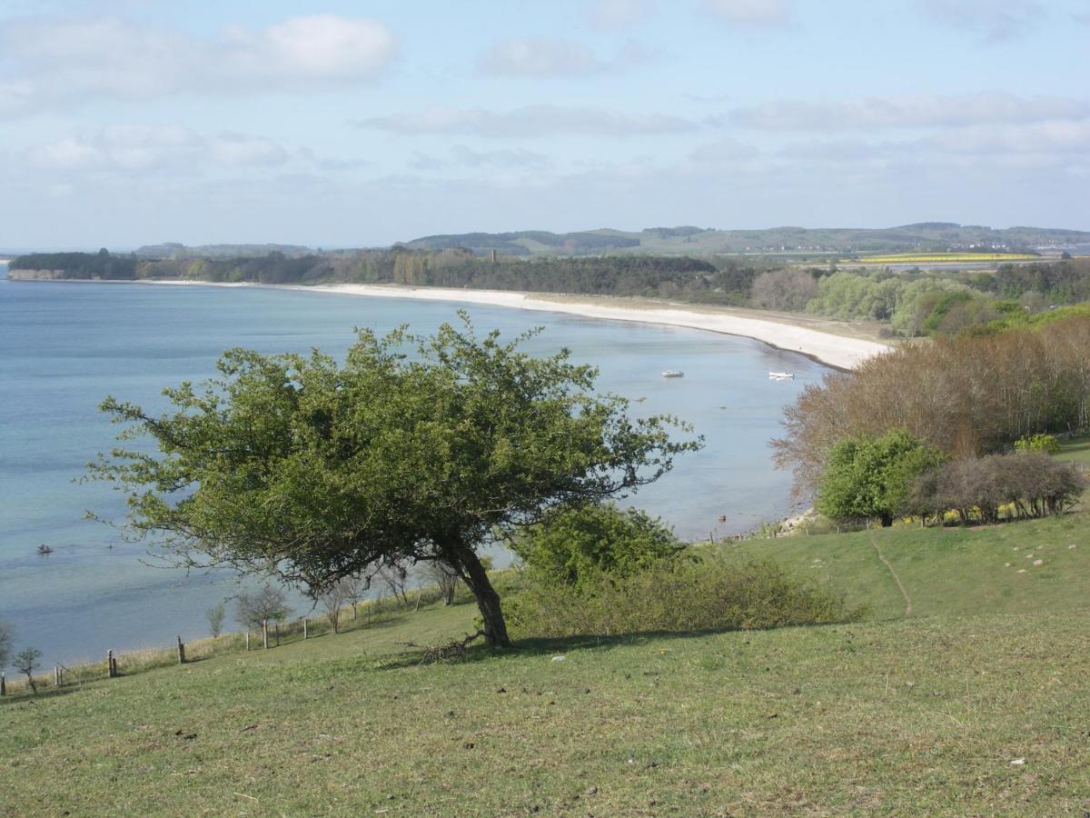 Traumblick Und Komfort - Lichtdurchflutete 85 Qm Wohnung Nahe Suedstrand Goehren Inklusive Schwimmbad Und Sauna Im Ahoi Sellin Exterior foto